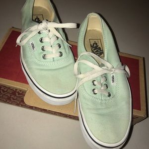 Women’s vans size 7.5